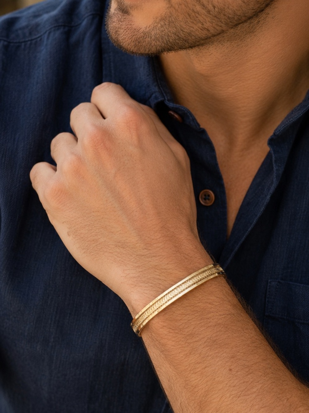 NWT Men's Cuff Gold Textured Bracelet